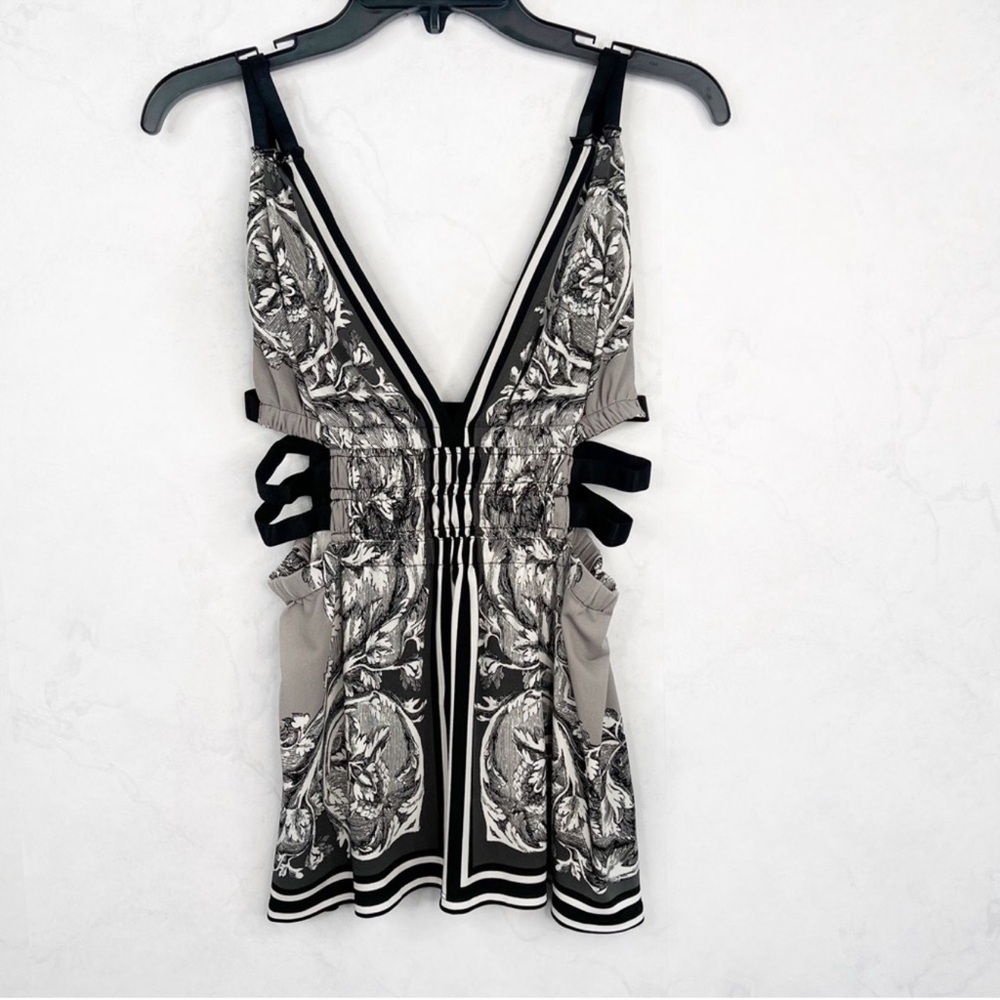 Express Monochrome V-Neck Blouse